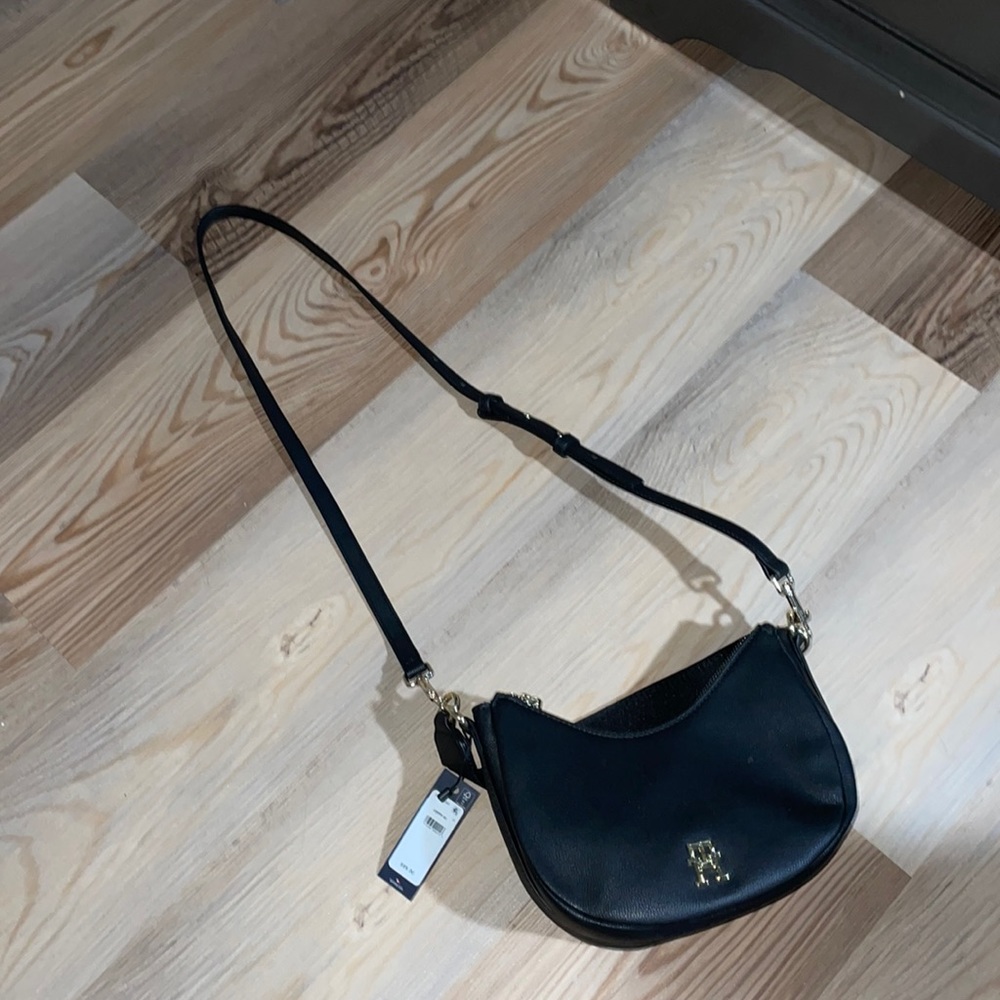 Tommy Hilfiger bag